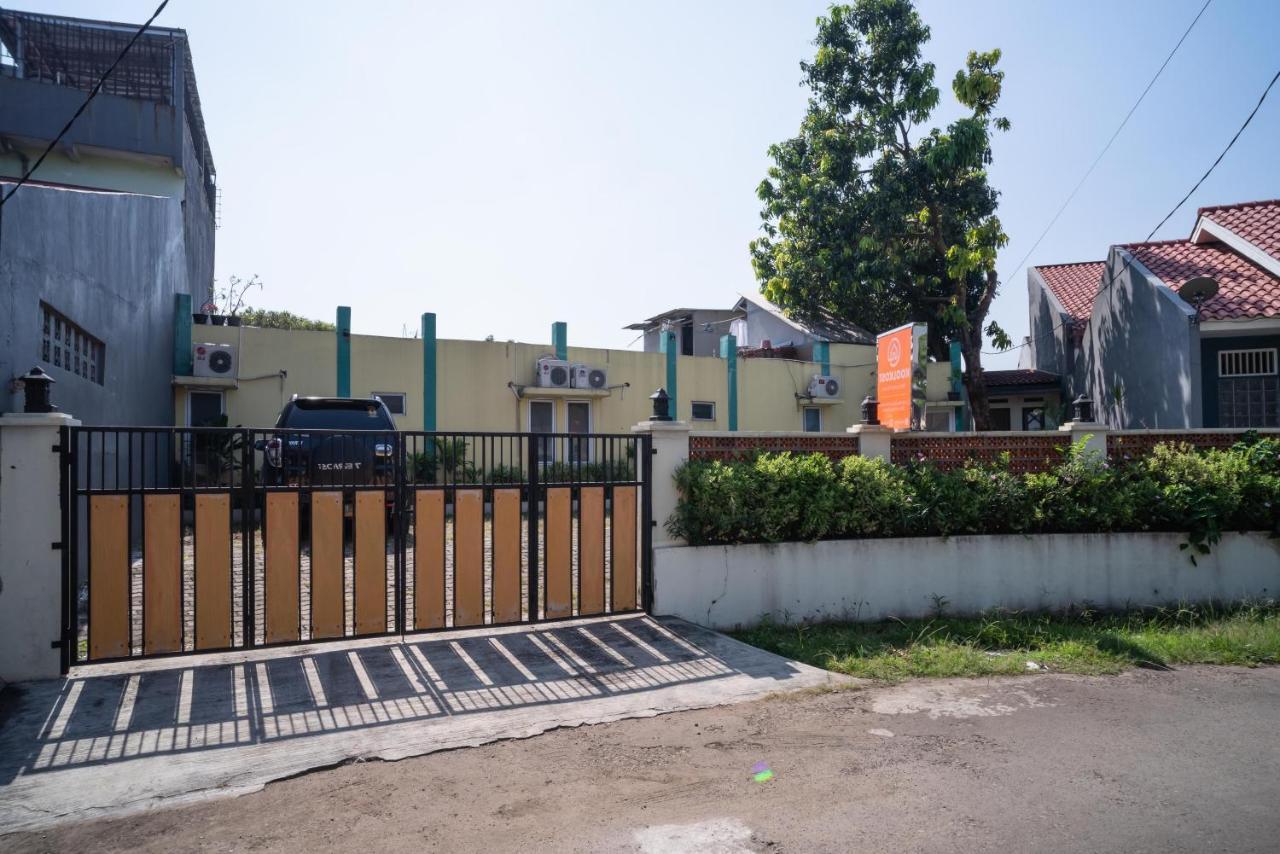 Koolkost Syariah Near Stasiun Rawa Buntu Hotell Tangerang Eksteriør bilde